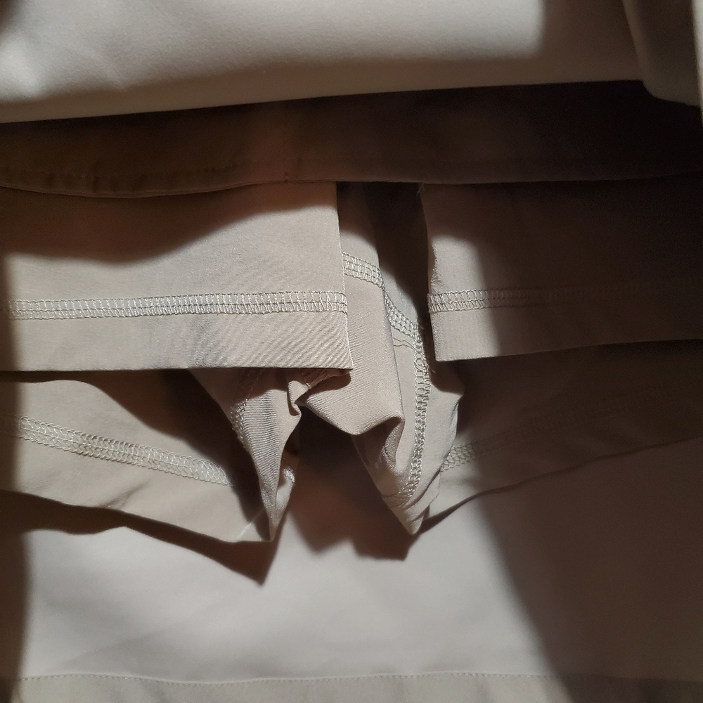 Nike Golf Dry-Fit Athletic Skirt / Shorts Khaki Tan Size 8 - Picture 3 of 8